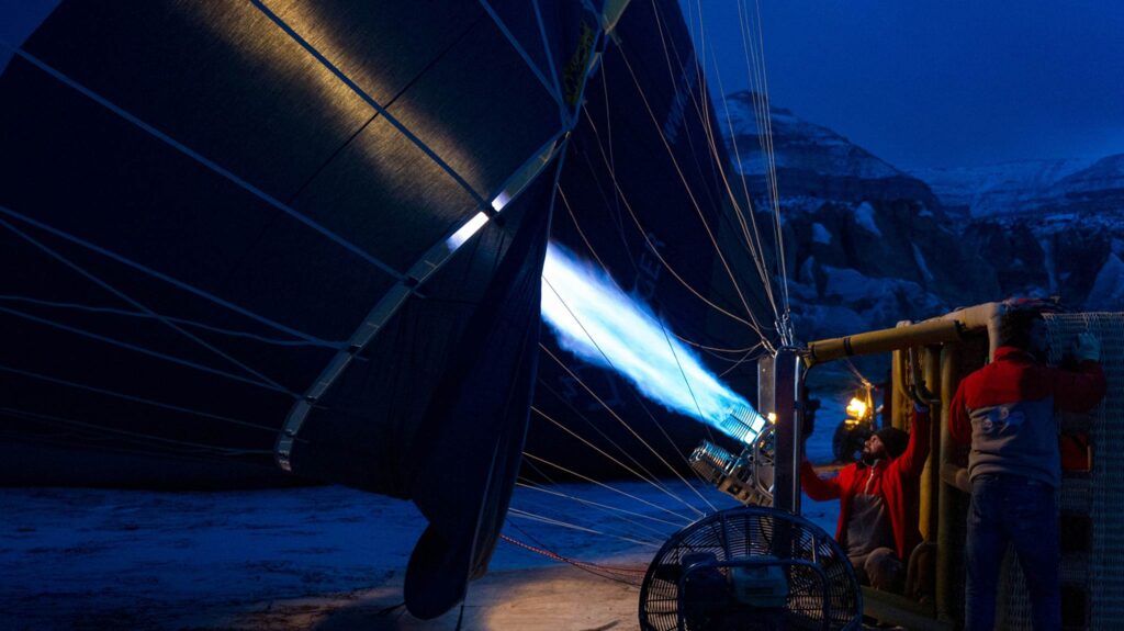 Balloon inflating